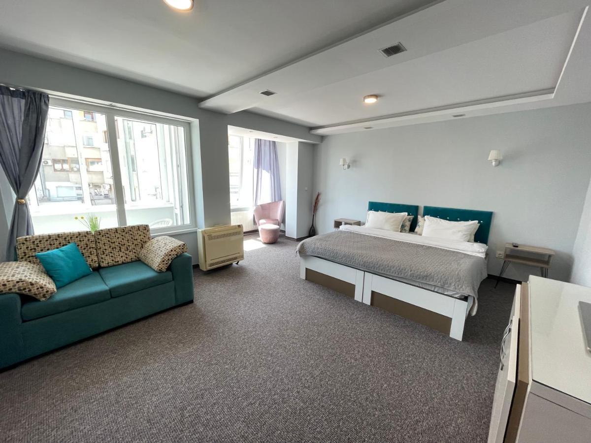 White Rose Guest Rooms Burgas Exterior photo